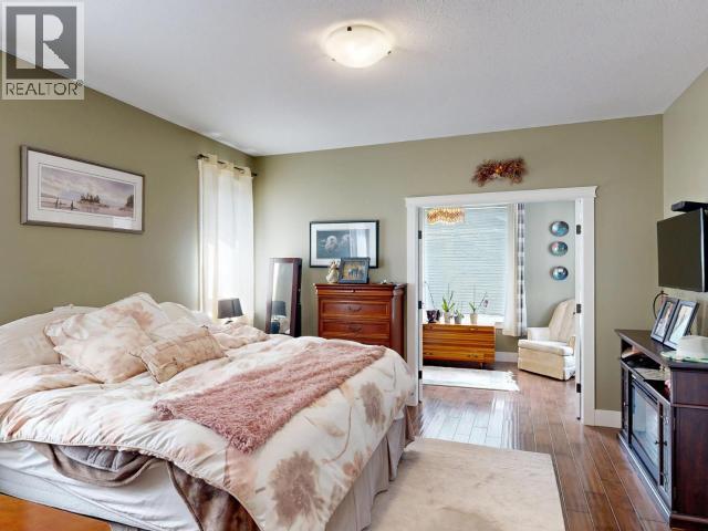 7166 KEMANO STREET, Powell River