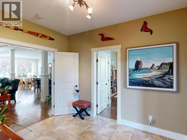 7166 KEMANO STREET, Powell River