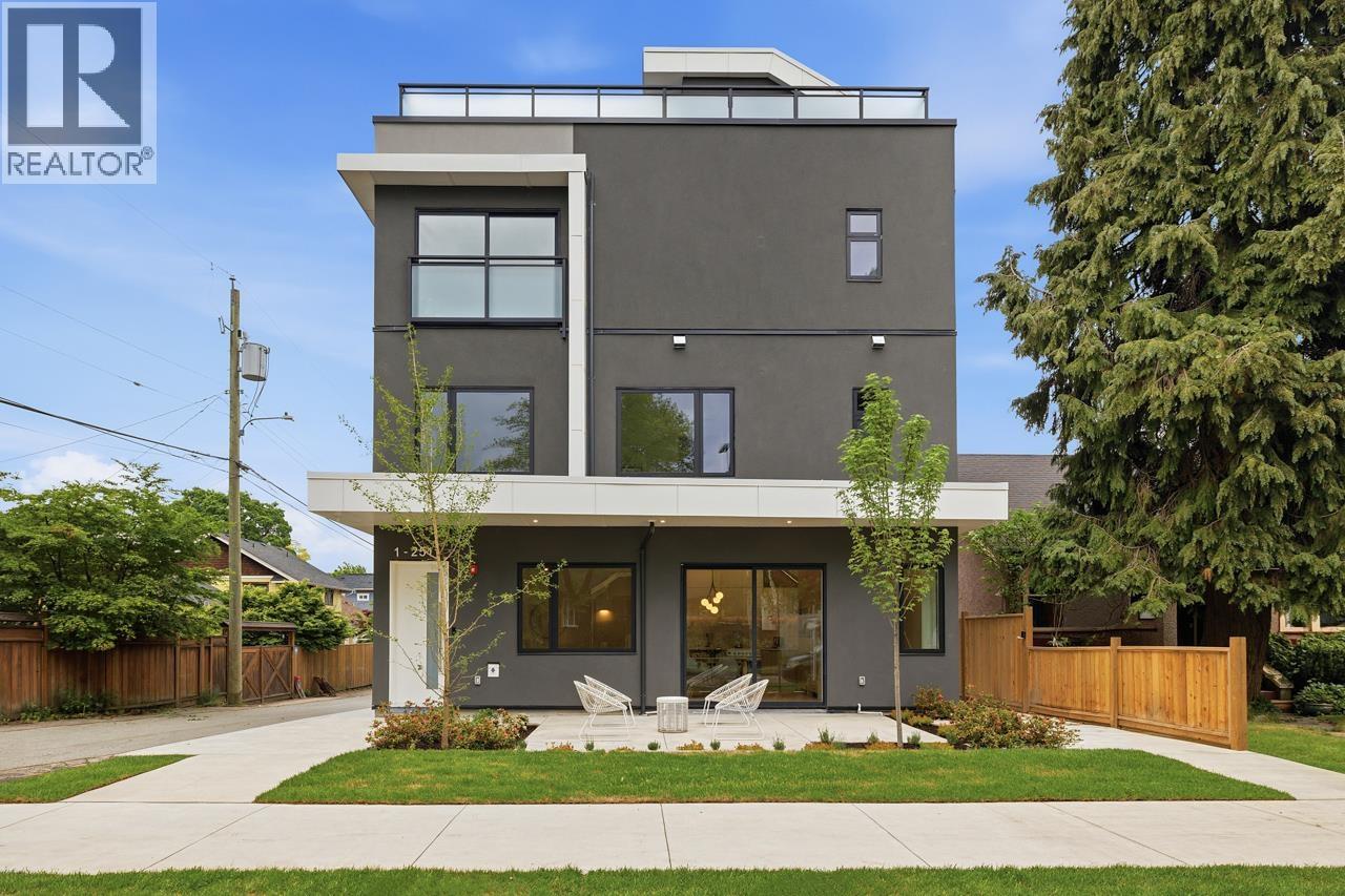 1 2509 KITCHENER Street - main photo