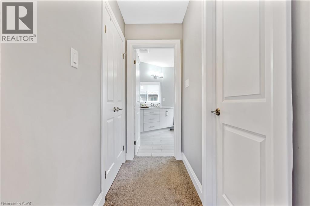 795 AUTUMN WILLOW Drive - 32