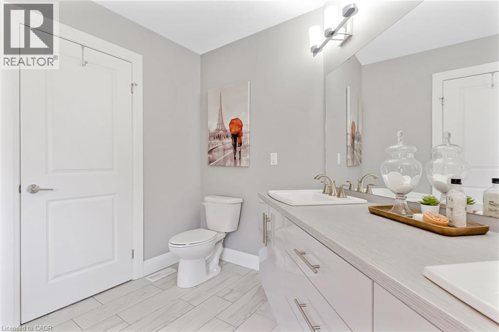 795 AUTUMN WILLOW Drive - 35