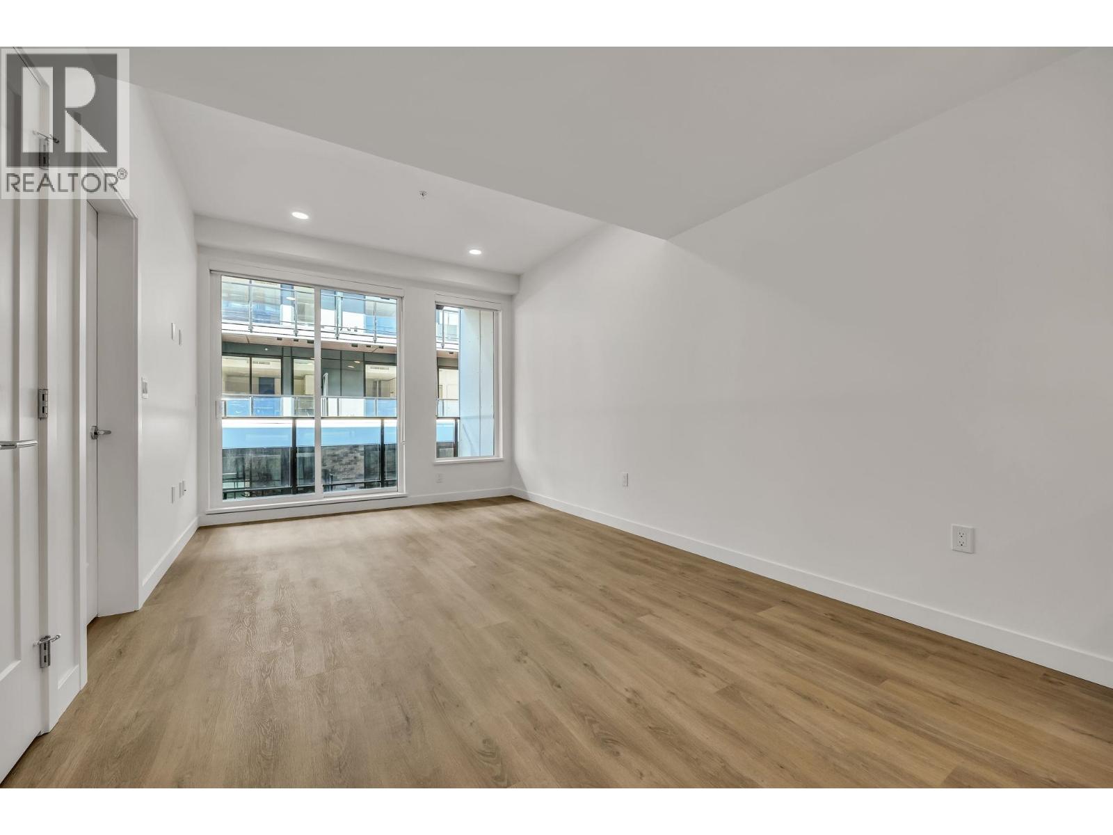 313 375 CLAYTON STREET, Coquitlam