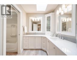 7976 Government Road, Burnaby, BC V5A2E2 Photo 34