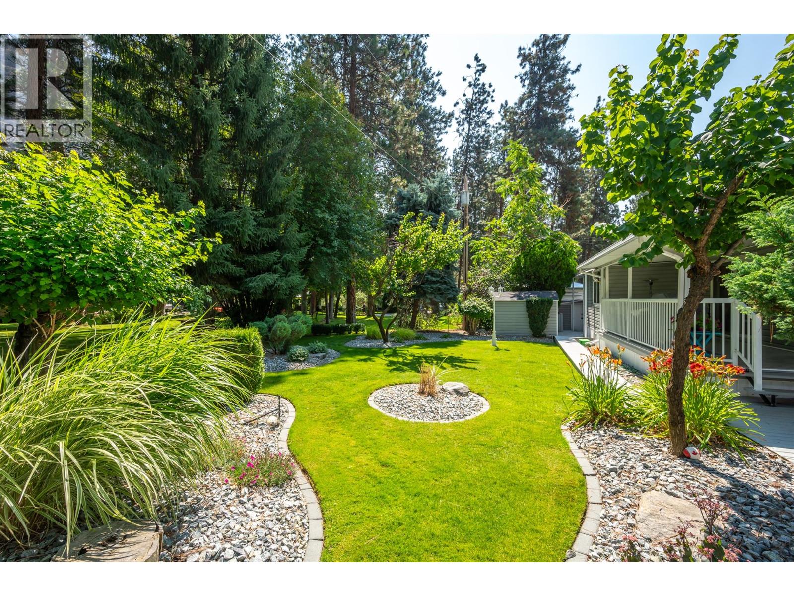 8487 97 Highway Unit# 18, Oliver