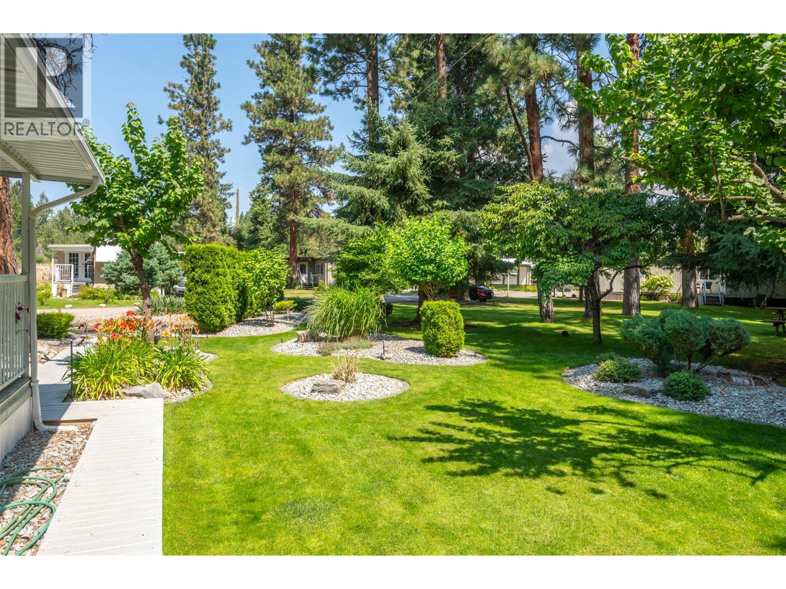 8487 97 Highway Unit# 18, Oliver