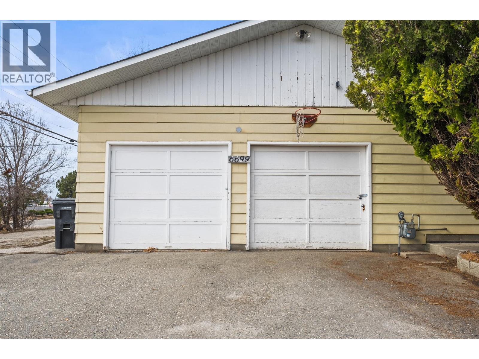  6699 Scott Road, Vernon