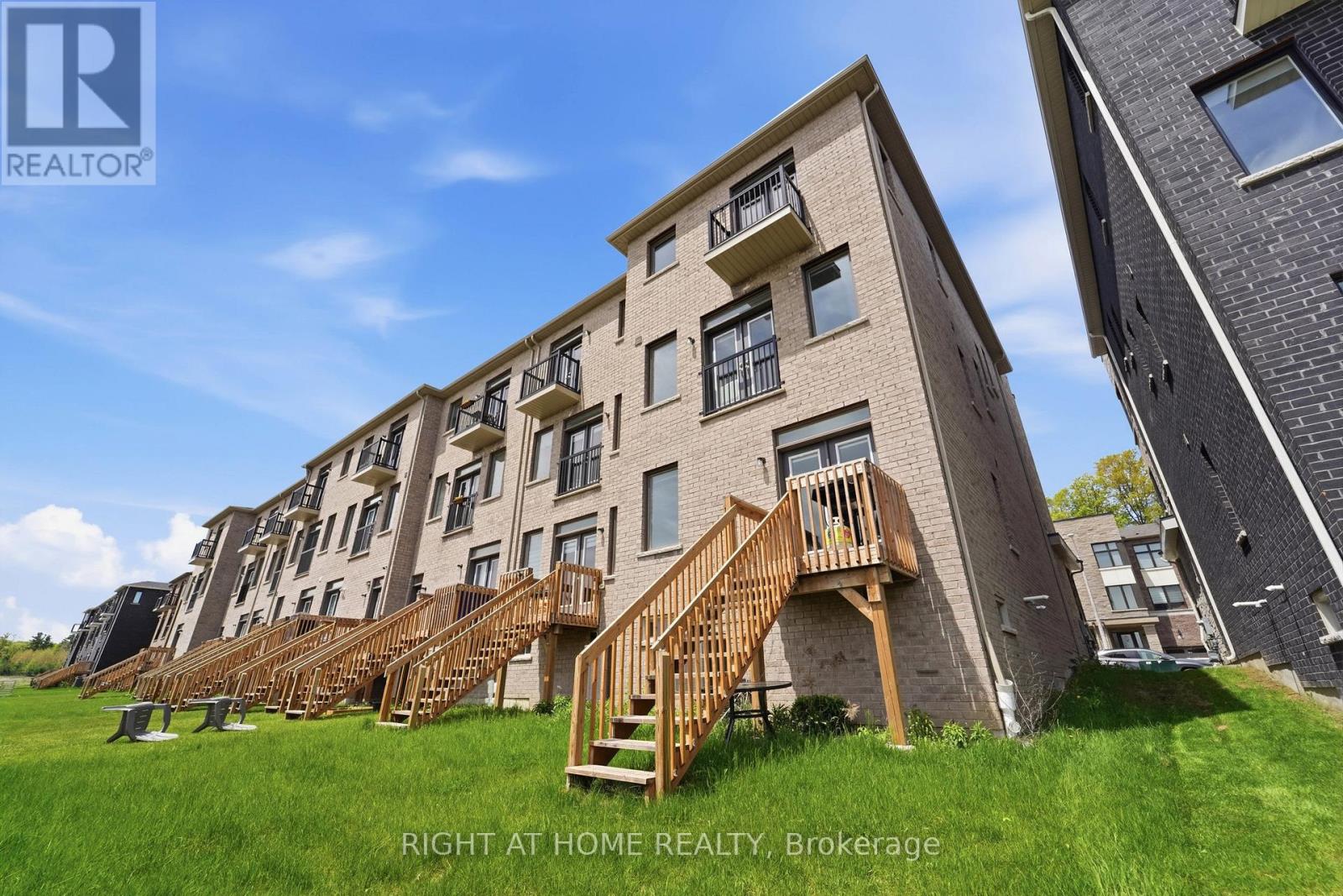75 PUISAYA DRIVE - 28