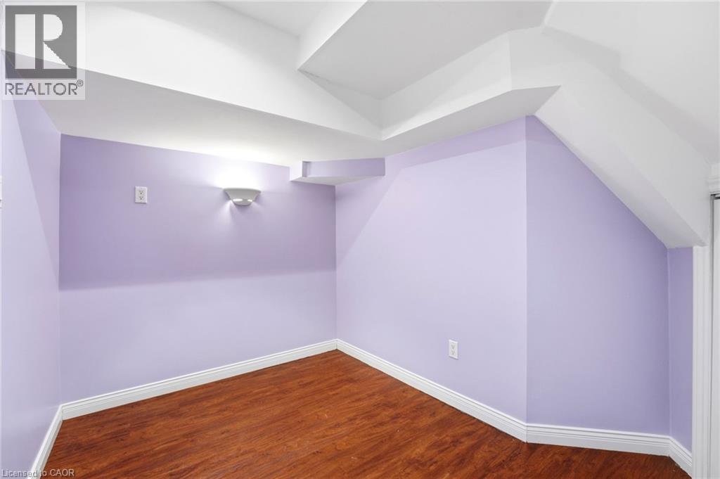 166 BOULDING Avenue - 33