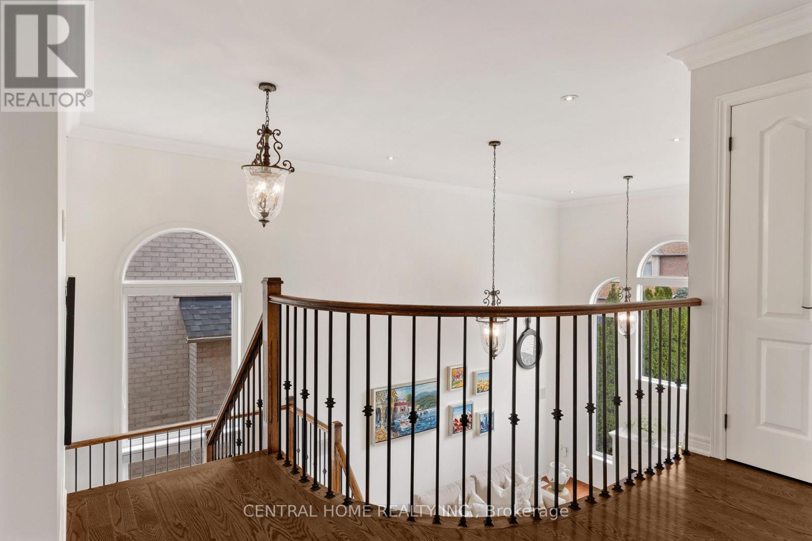 2479 BON ECHO DRIVE - 24