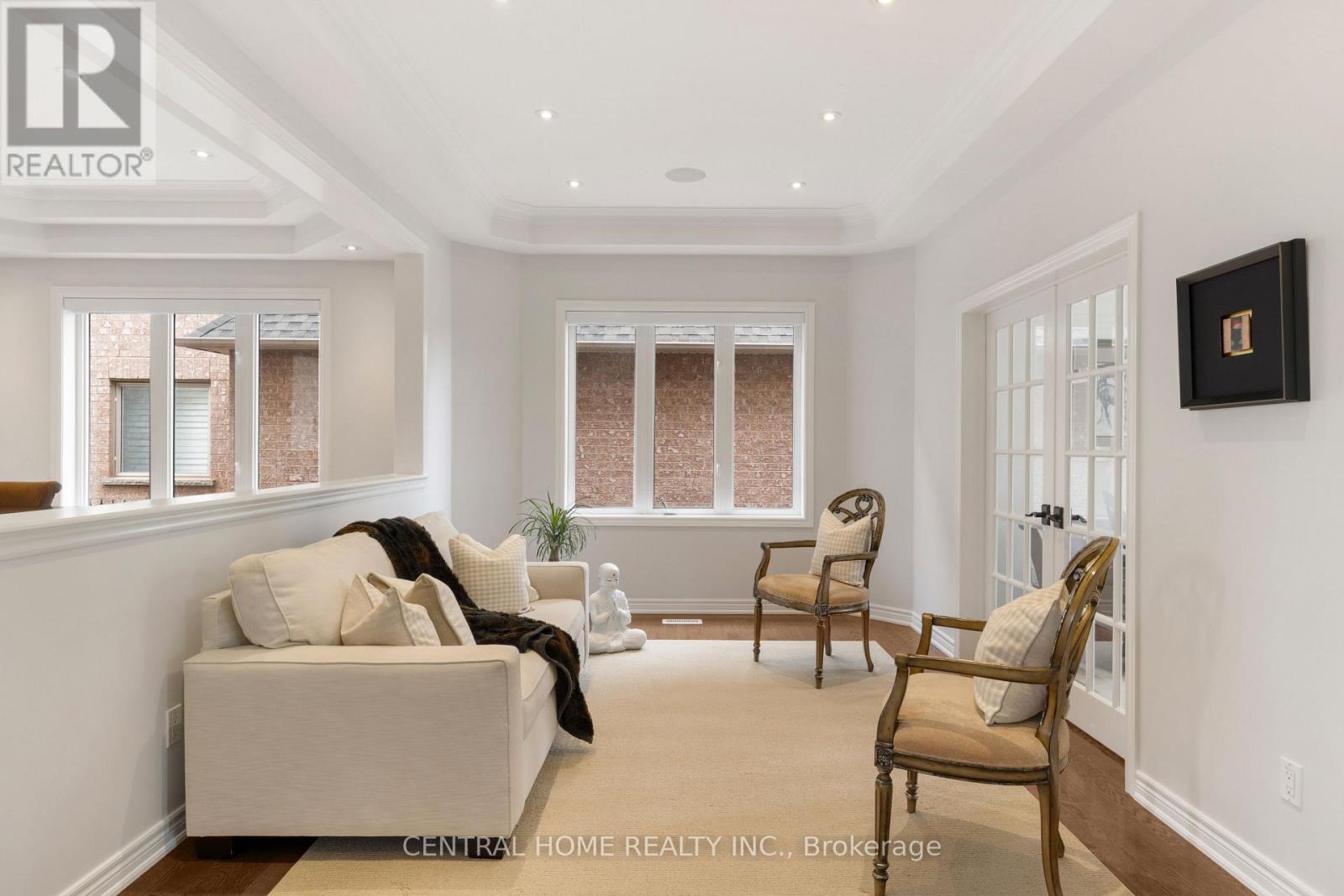 2479 BON ECHO DRIVE - 9