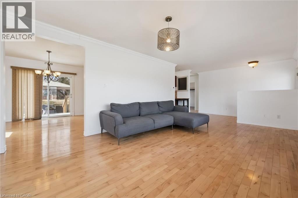 184 STEVENSON Street N - 10
