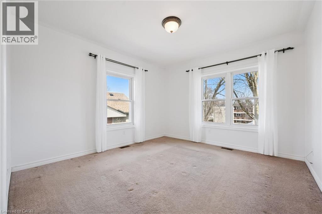 184 STEVENSON Street N - 19