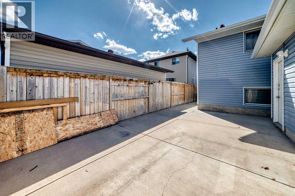 329 Martinwood Place NE - 15