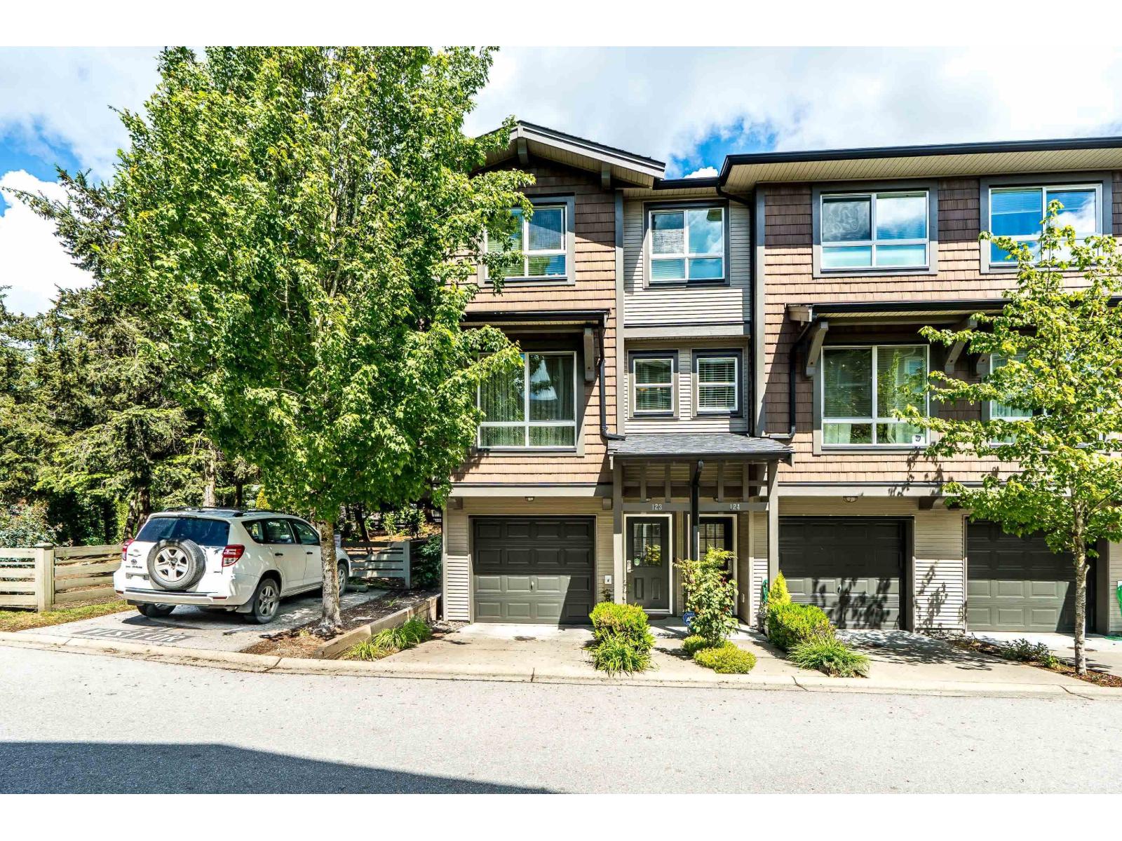 123 2729 158 Street - main photo