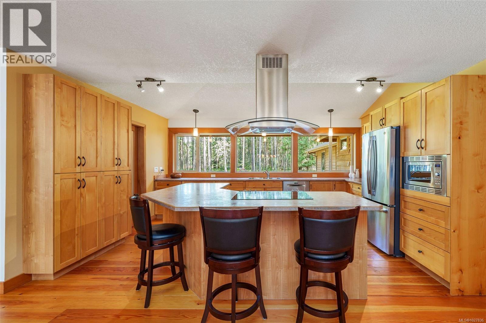 2345 Bucktail Pl, Nanoose Bay
