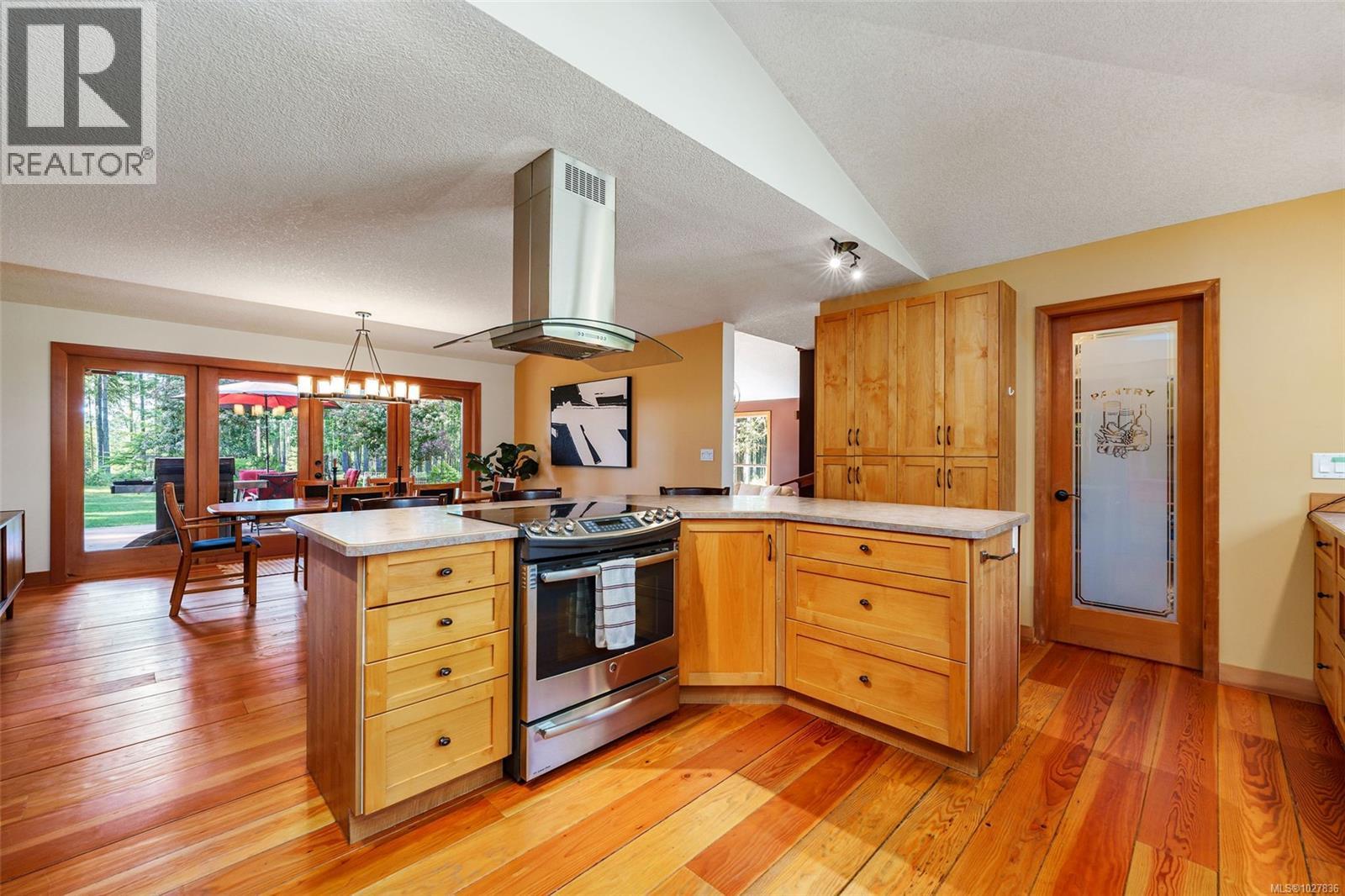 2345 Bucktail Pl, Nanoose Bay