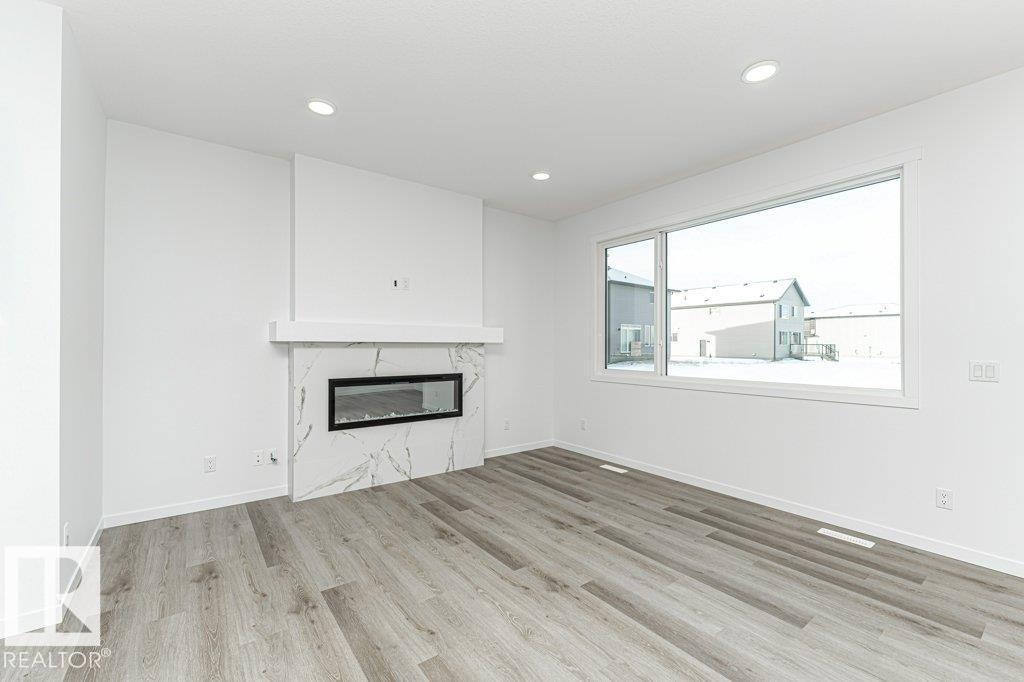 2524 158 ST SW - 19
