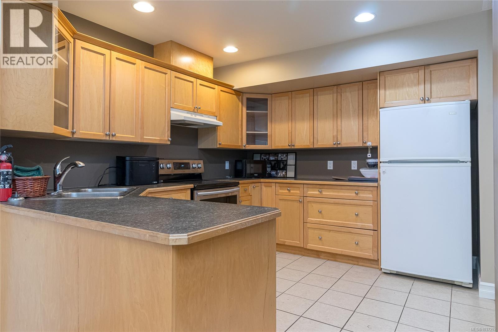 2031 Troon Crt - 38