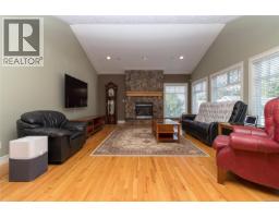 Bonus Room - 2031 Troon Crt, Langford, BC V9B6R6 Photo 14