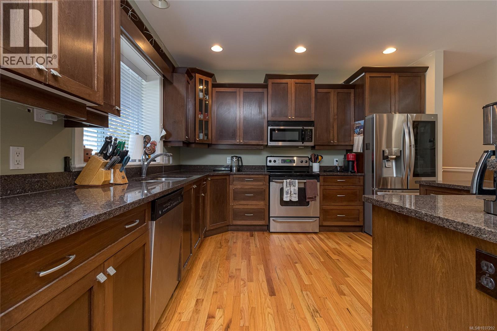 2031 Troon Crt - 10