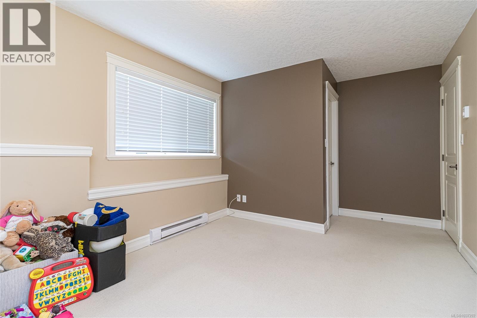2031 Troon Crt - 40