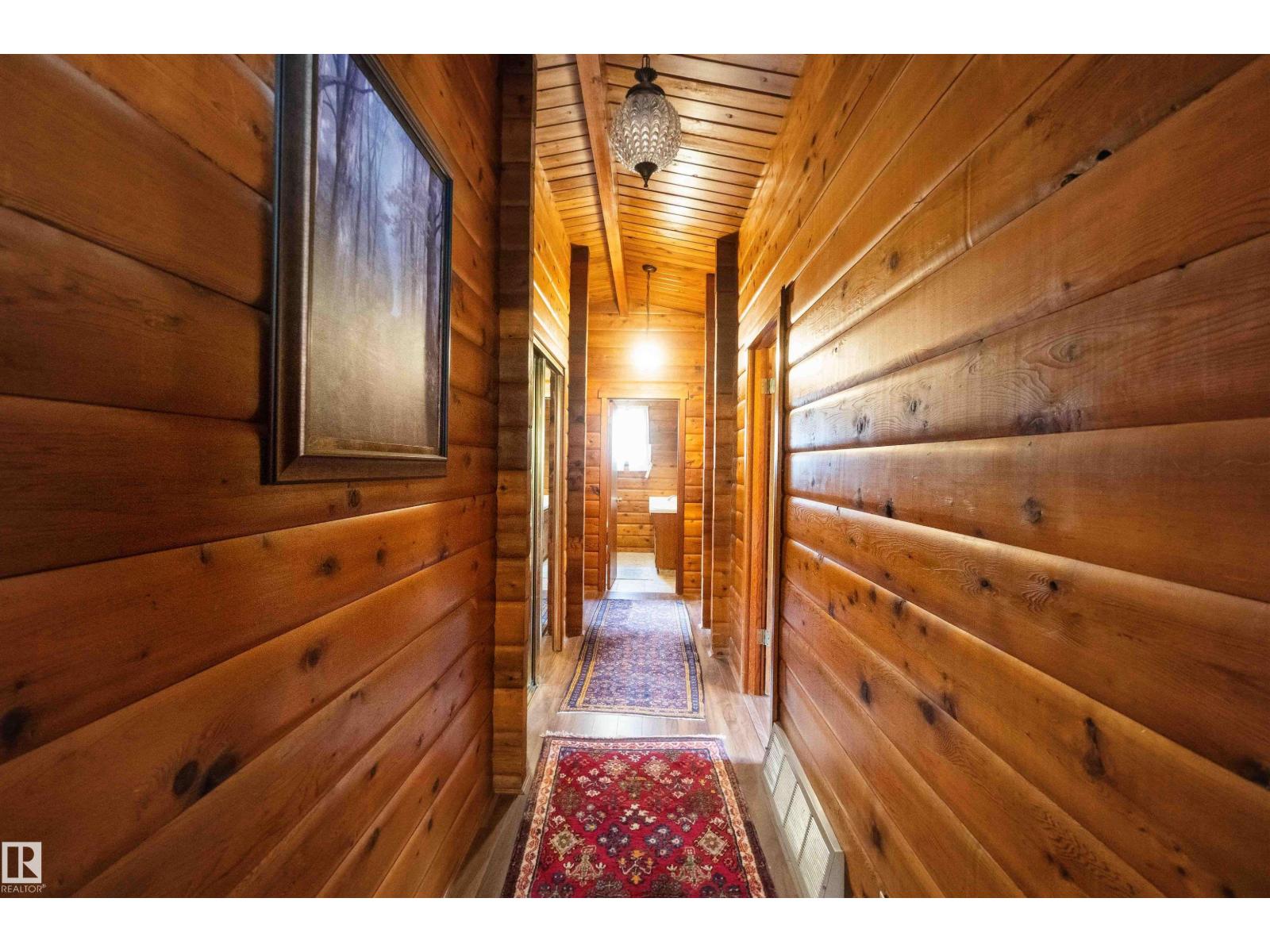 910 HERMITAGE AV - 26
