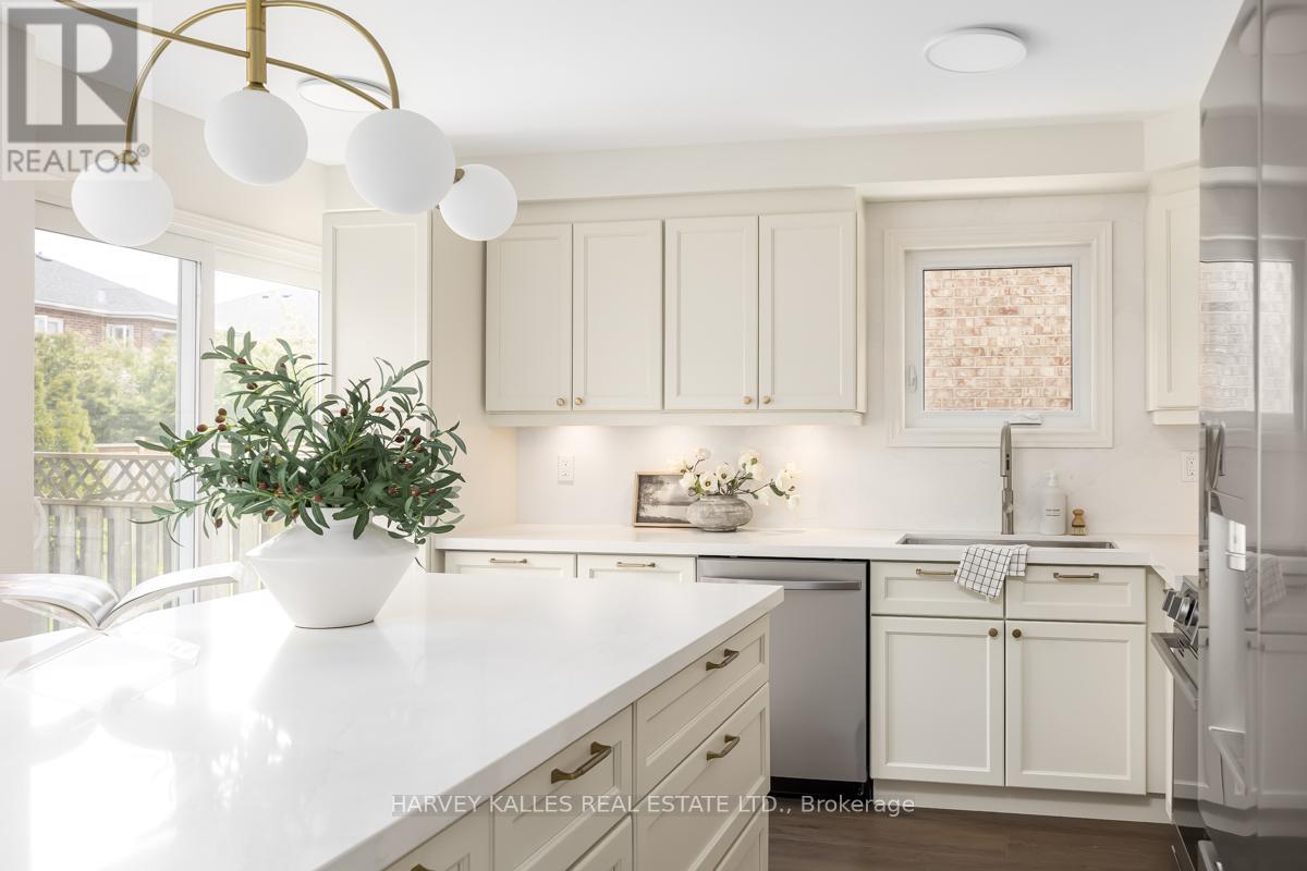4471 ROMFIELD CRESCENT - 13
