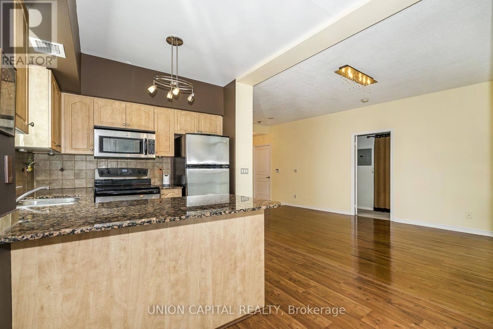 #2002 509 BEECROFT ROAD - 22