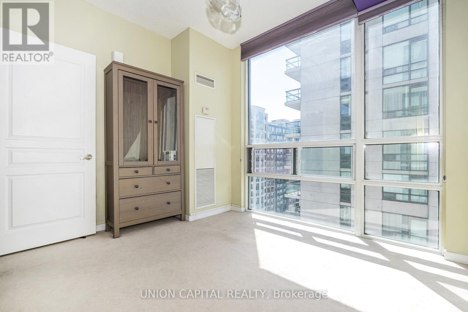 #2002 509 BEECROFT ROAD - 33