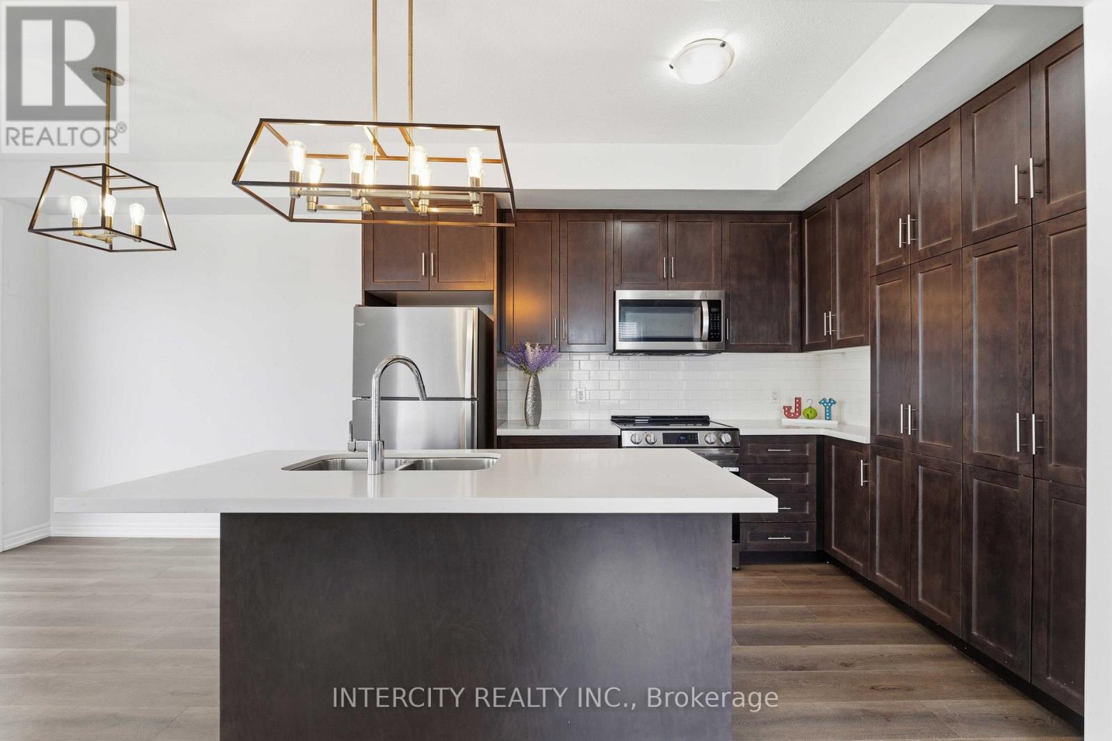 1 PELICAN LANE - 10