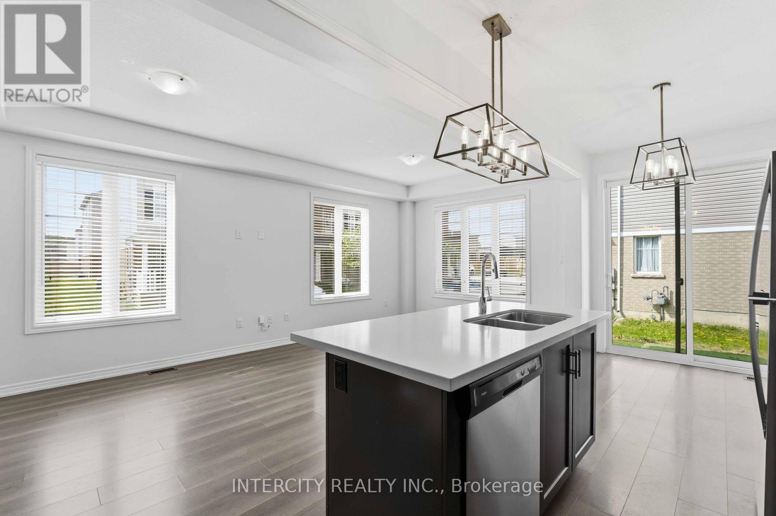 1 PELICAN LANE - 11