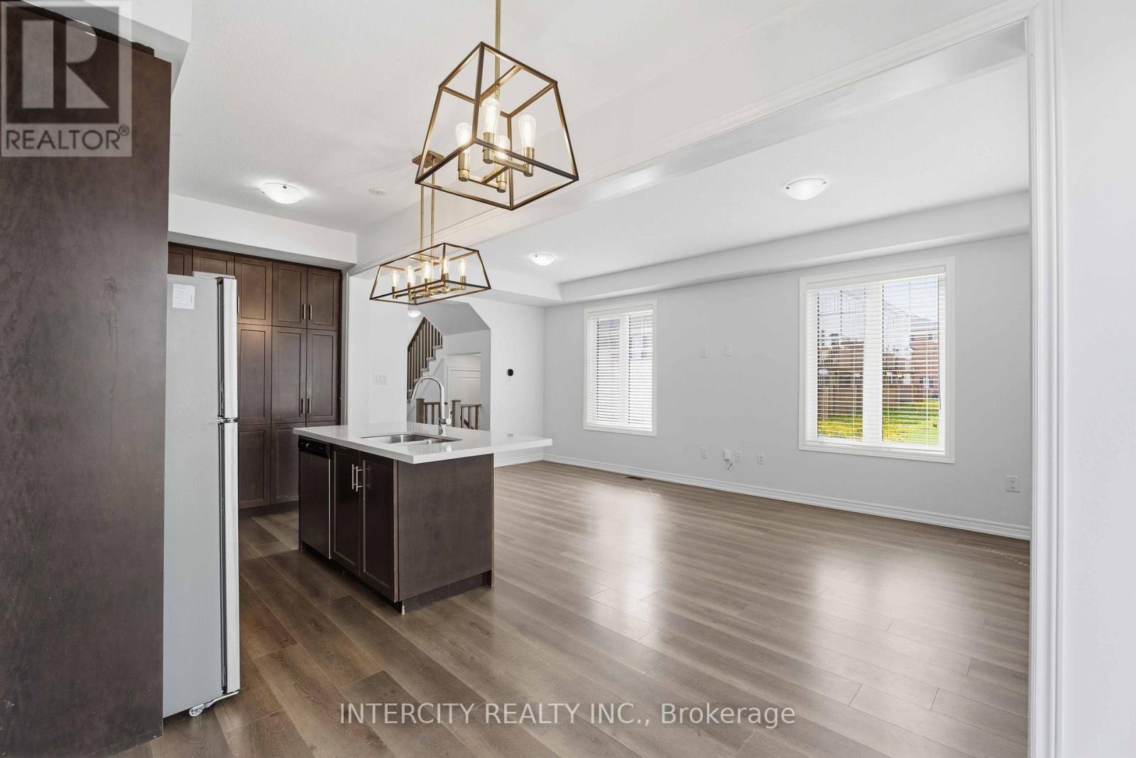 1 PELICAN LANE - 13