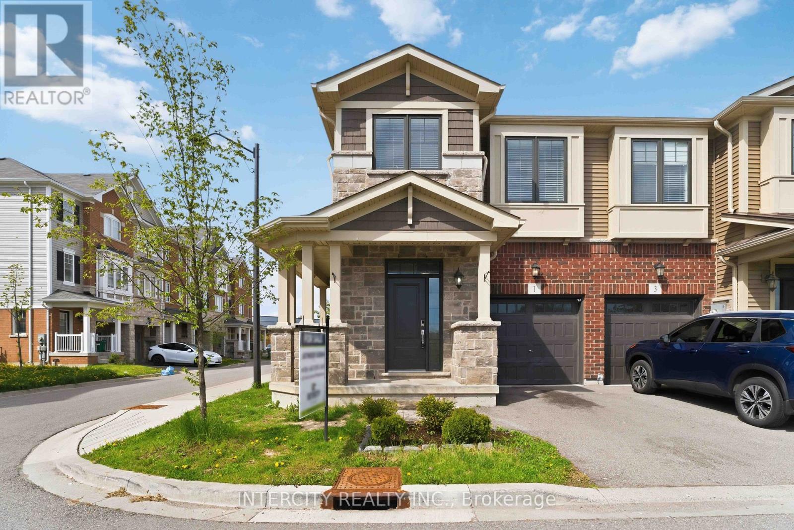 1 PELICAN LANE - 2