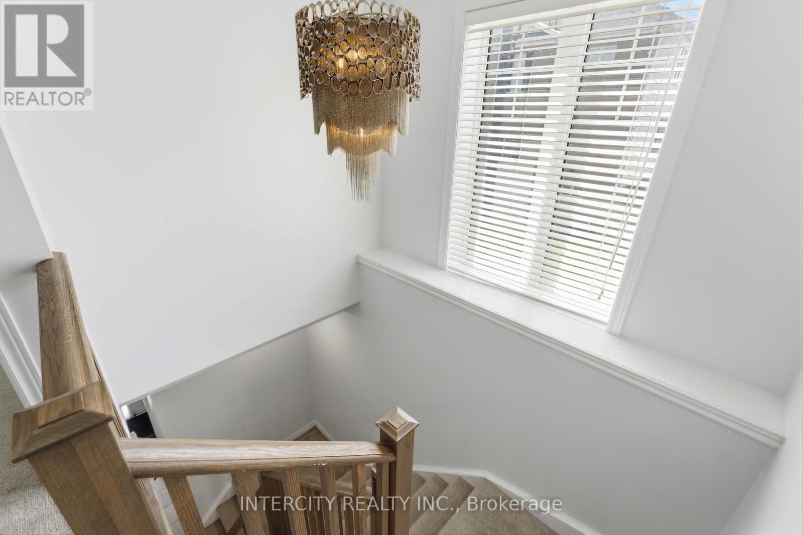 1 PELICAN LANE - 24