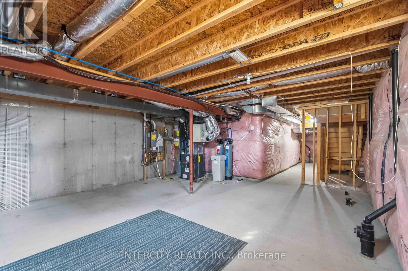 1 PELICAN LANE - 27