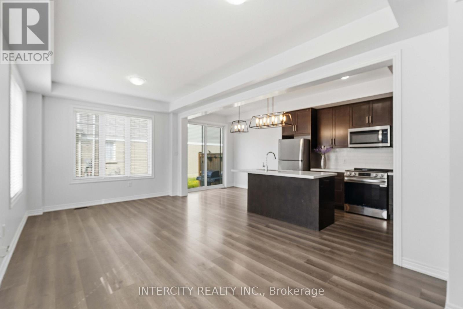 1 PELICAN LANE - 7