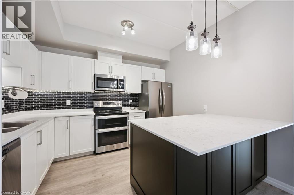 #214 35 KINGSBURY Square - 1