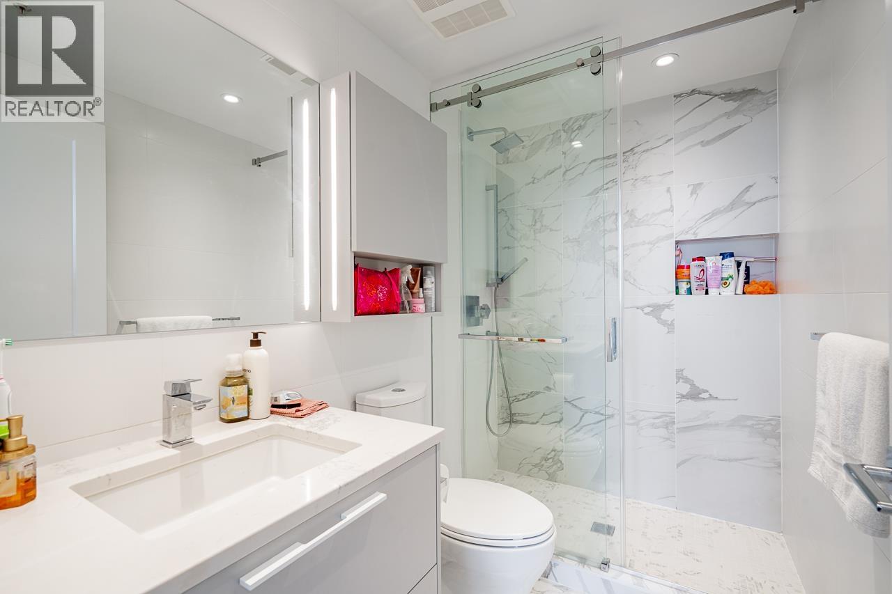 3 Bed, 2 Bath Apartment for Sale in Burnaby – 301 6699 DUNBLANE AVENUE, Burnaby – MLS# R3125540 - Image 14