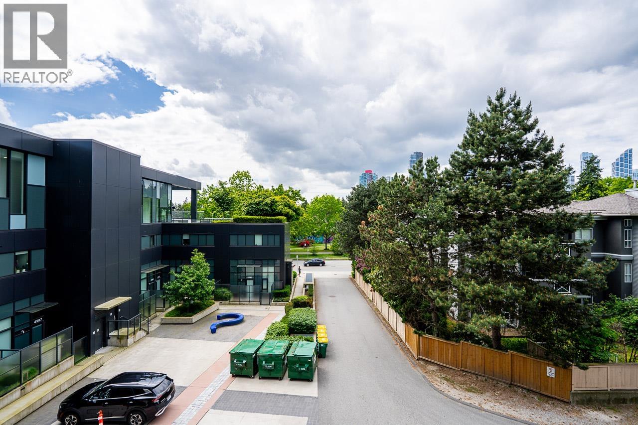 3 Bed, 2 Bath Apartment for Sale in Burnaby – 301 6699 DUNBLANE AVENUE, Burnaby – MLS# R3125540 - Image 29