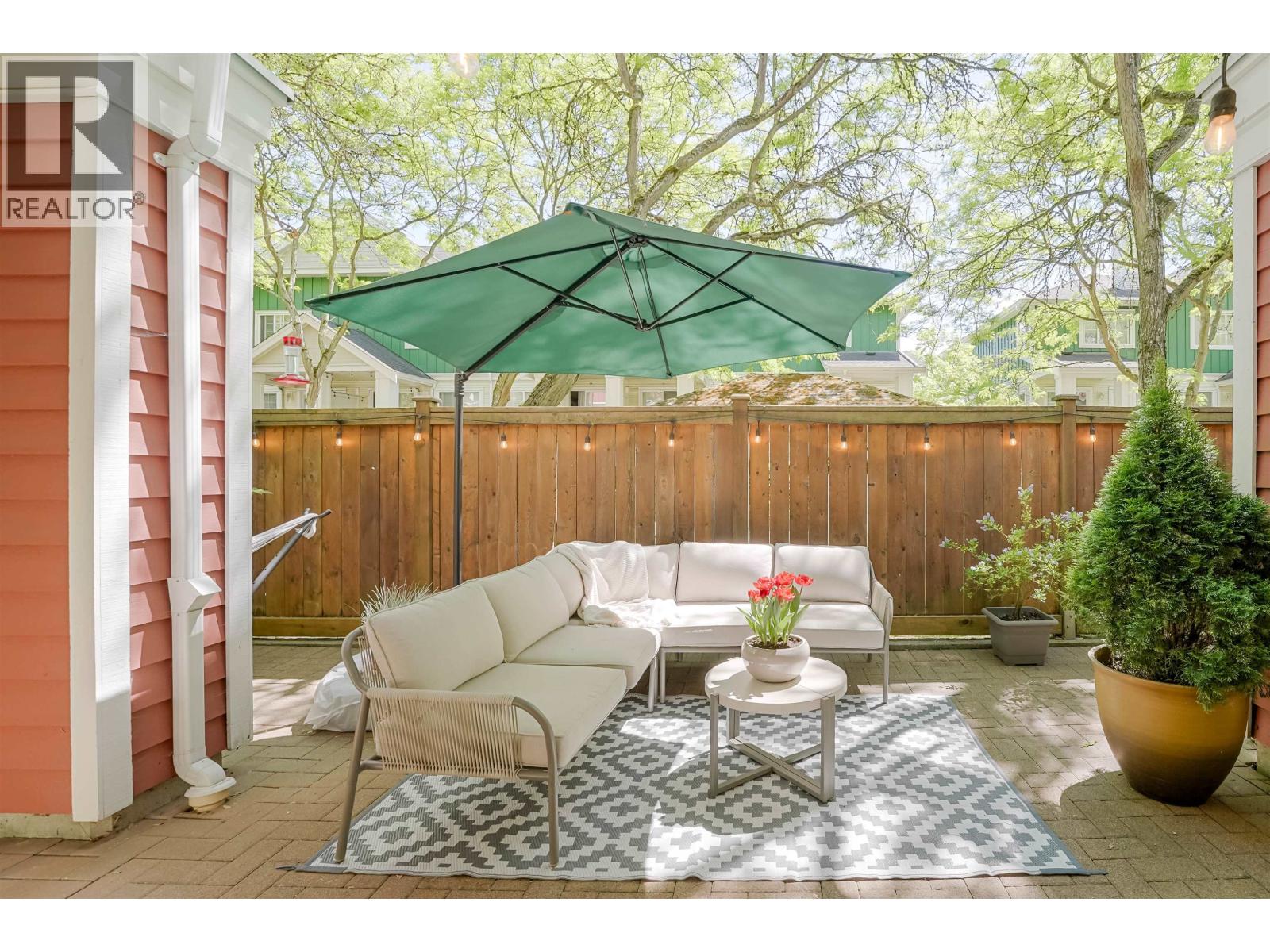 79 620 QUEENS AVENUE, New Westminster