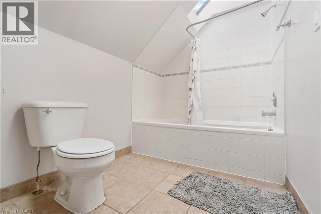 151 LOUISA Street, Kitchener, Ontario, N2H5M4 — Photo 4