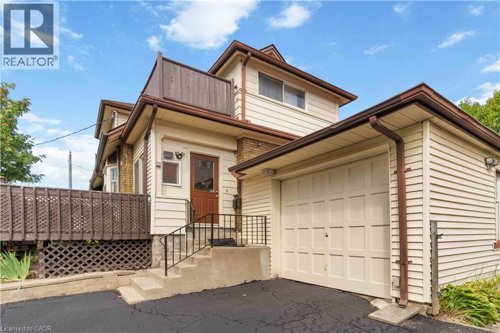 151 LOUISA Street - 3