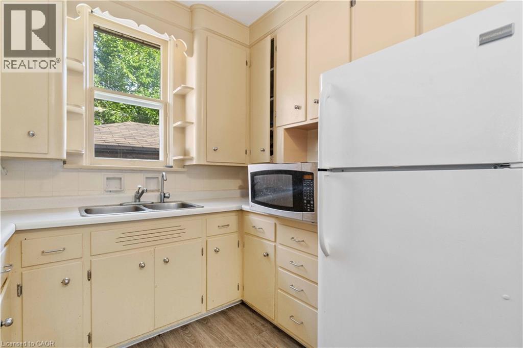 151 LOUISA Street, Kitchener, Ontario, N2H5M4 — Photo 18