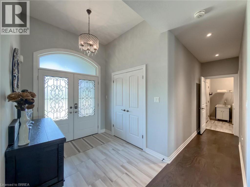 3 MYERSCOUGH Road, Brantford, Ontario, N3T5L6 — Photo 3