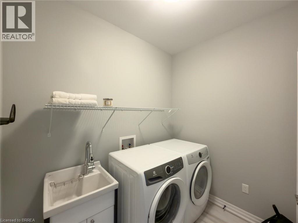 3 MYERSCOUGH Road, Brantford, Ontario, N3T5L6 — Photo 9