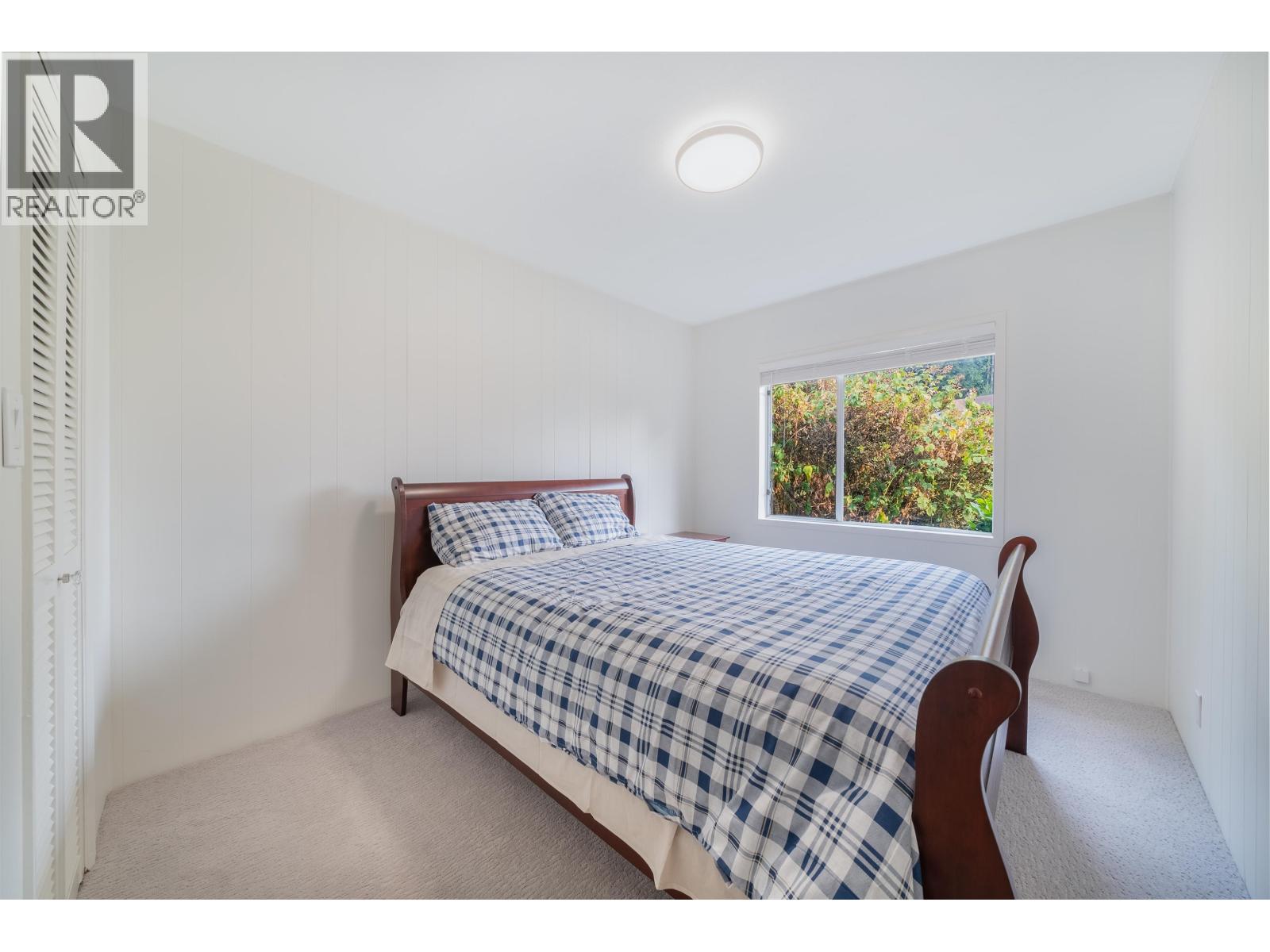 5258 SUNSHINE COAST HIGHWAY, Sechelt