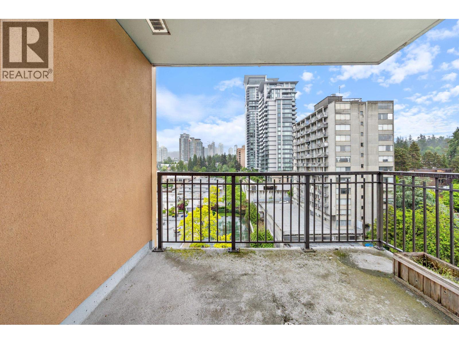 1004 511 ROCHESTER AVENUE, Coquitlam