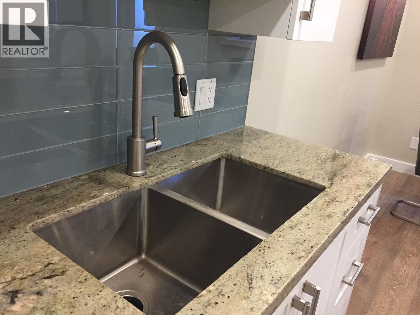 LOWER LVL-2883 DOLLARTON HIGHWAY, North Vancouver