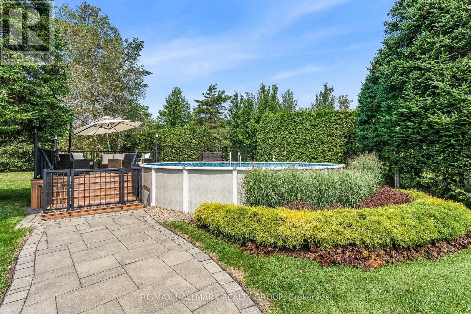 85 LEDUC ROAD - 44