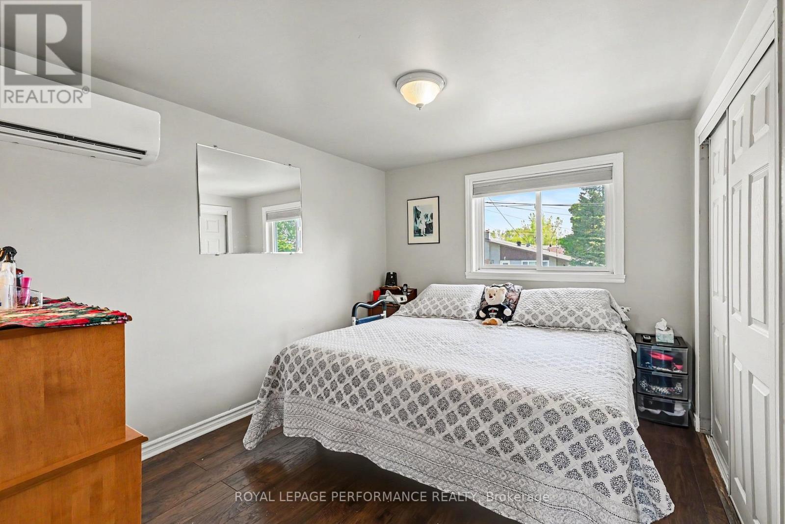 1540 GAGE AVENUE - 18
